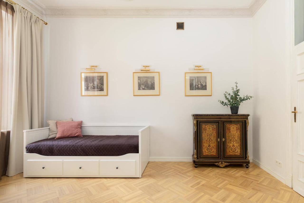 Marszalkowska 58 - Classy Two Bedroom Apartment With Balcony By Noclegi Renters Warsaw Exterior photo
